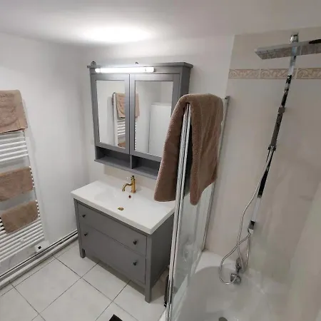 Апартаменты Homefleur - Grand Avec Jardin 4-6 Personnes *